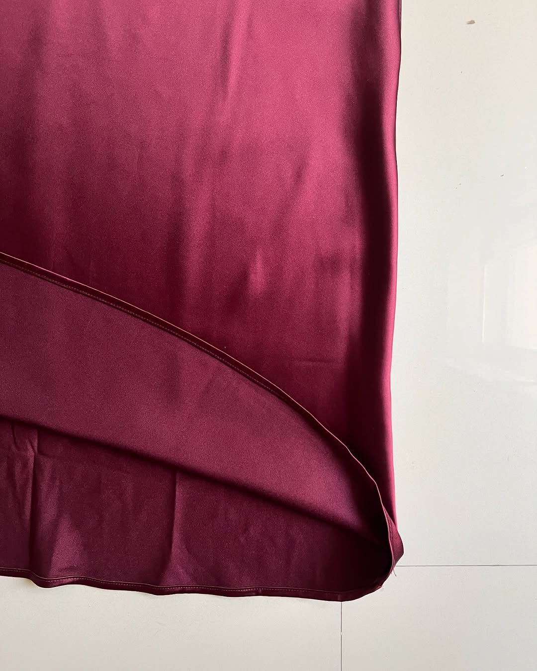 BURGENDY RED| SATIN MIDI SKIRT