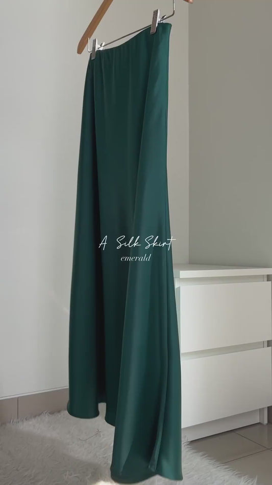 EMERALD SEA| SATIN MIDI SKIRT
